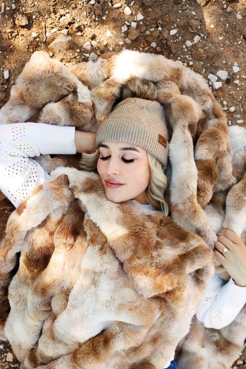 Premium Cloud Warm Bourbon Blanket - Image 4