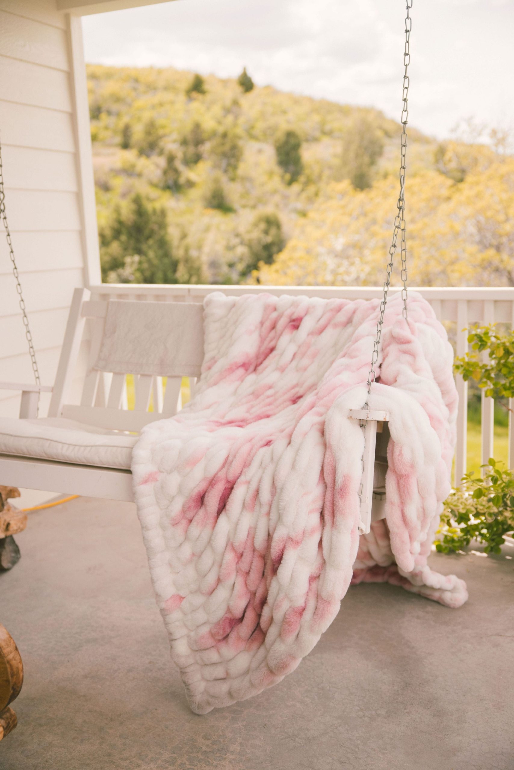 Hugs Dollie Blanket - Image 2