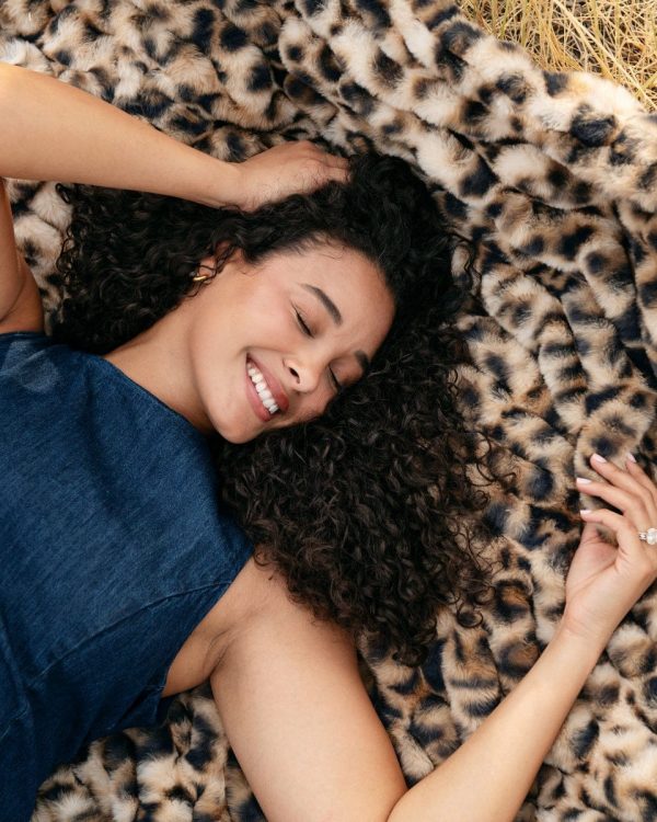 Hugs Golden Leopard Blanket