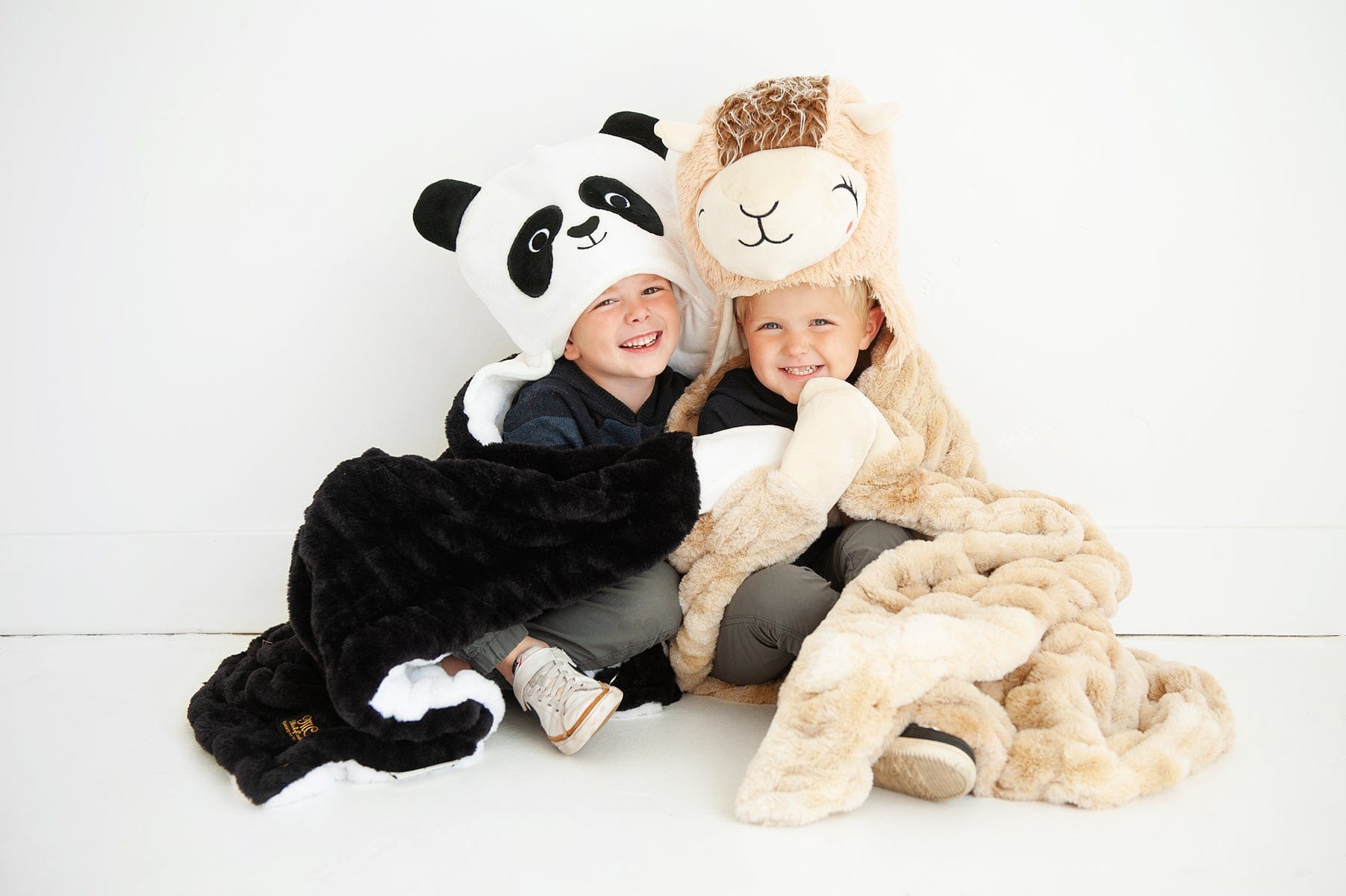 Huggable Llama - Image 9