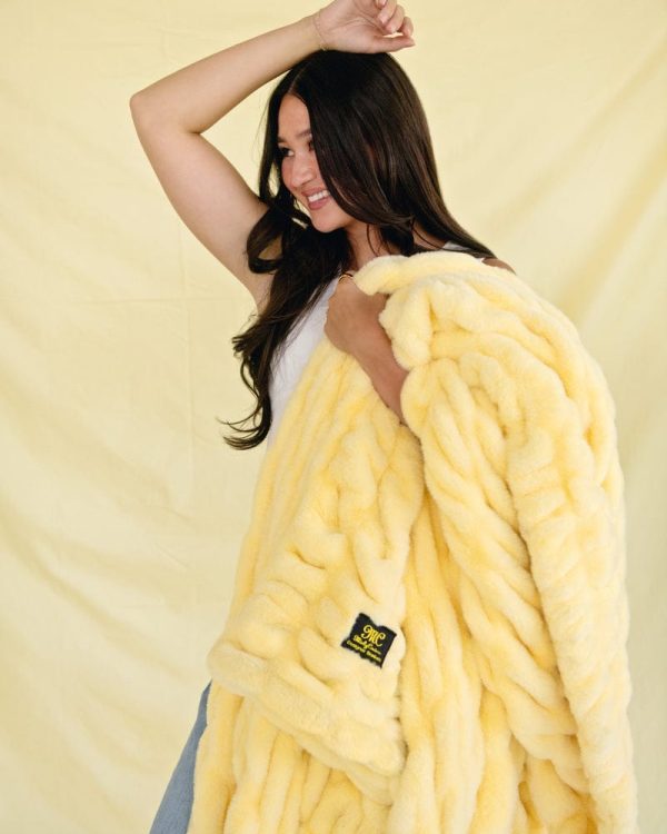 Hugs Butter Yellow Blanket