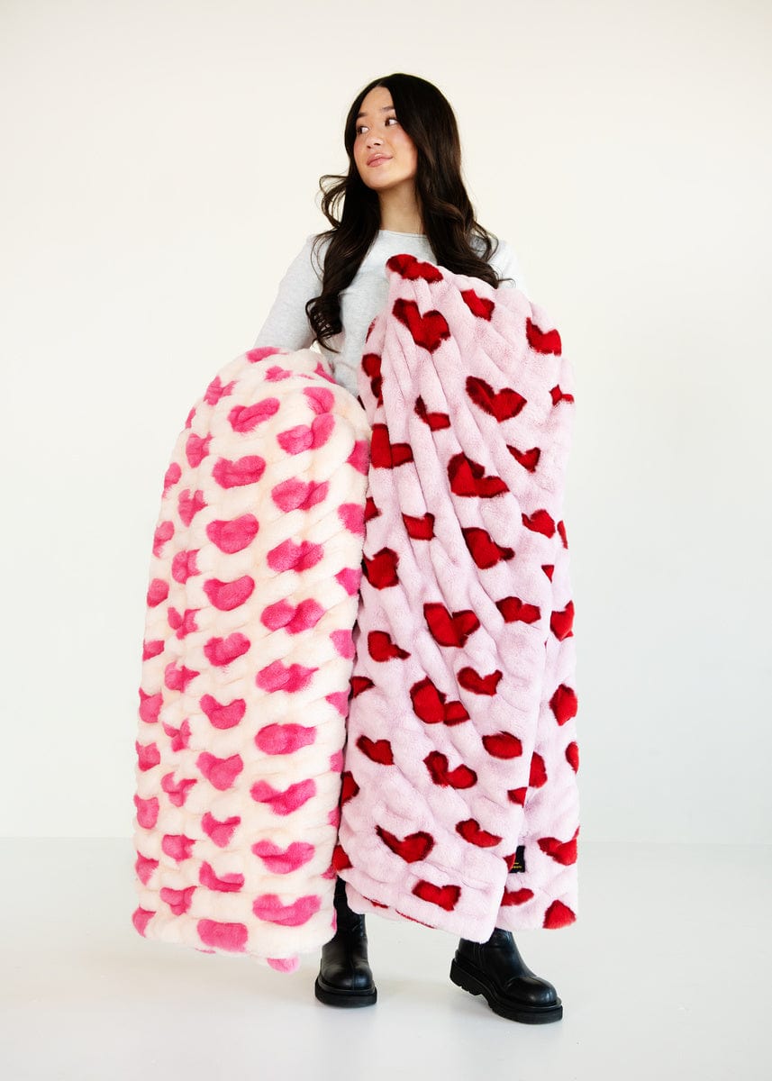 Hugs Heart Red Blanket - Image 5