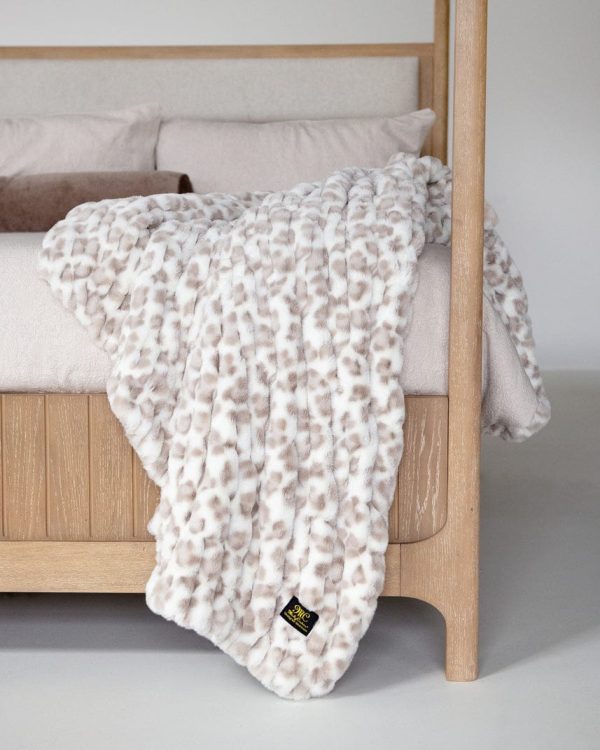 Hugs Snow Leopard Blanket