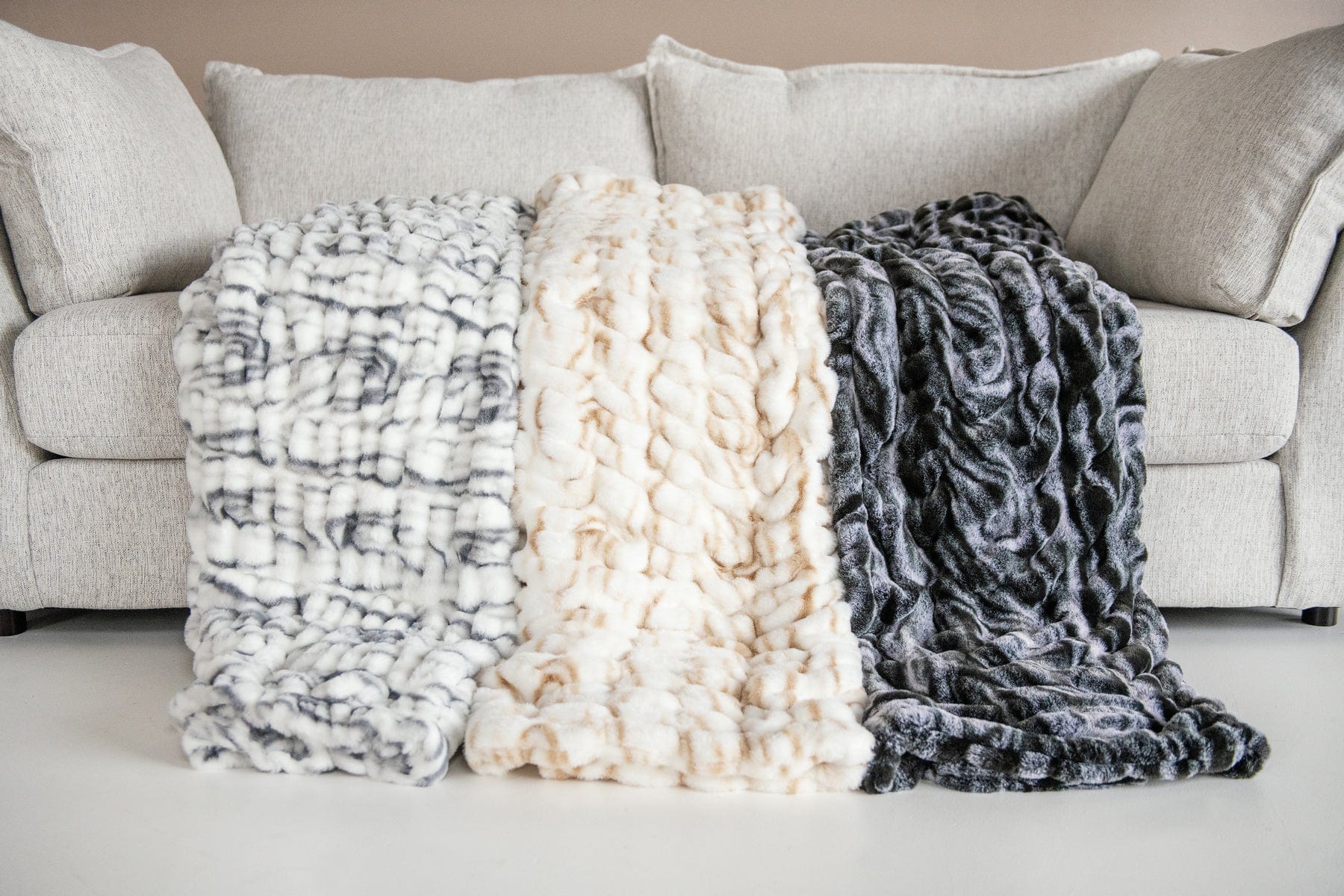 Hugs Marble Pewter Blanket - Image 5