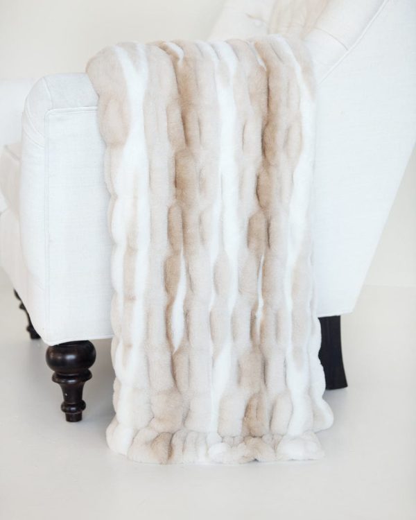 White Glove Hugs Swirl Caramel