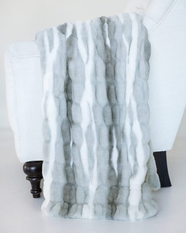 White Glove Hugs Swirl Licorice