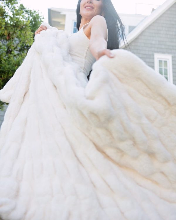 Biggest Hugs Cream Blanket