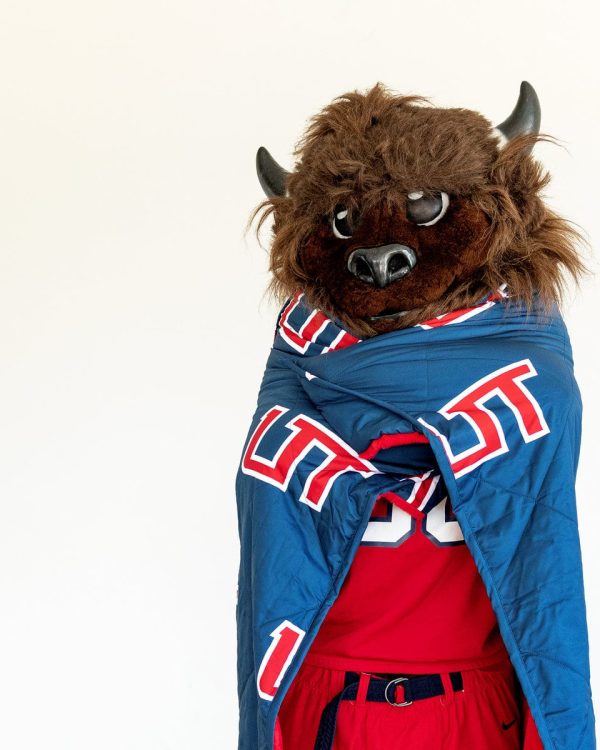 Utah Tech Trailblazers Hooded Stadium Blanket - Everywhere Blanket