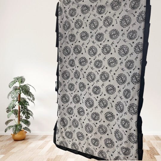 Frankie and Jess Blanket 2025