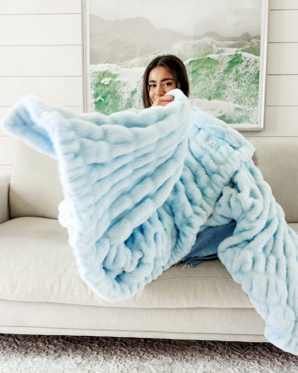 Hugs Ice Blue Blanket - Image 4