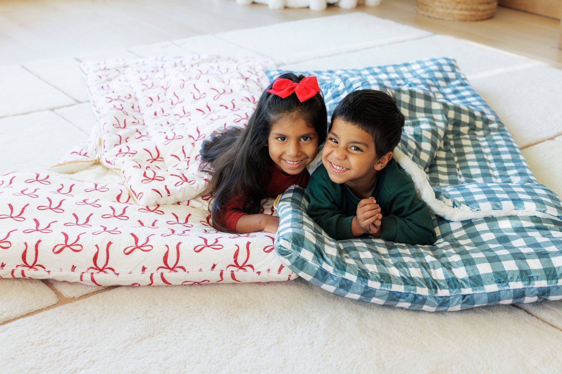 Sleeping Bag - Red Ribbon Bows - Image 4